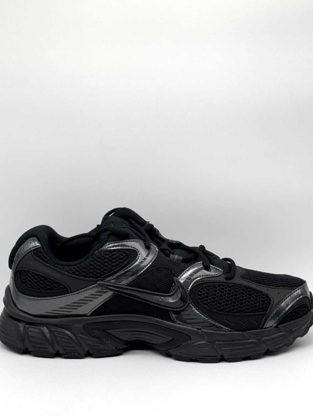 Nike Mens V5 RNR Black Anthracite Shoes Sz 13 New HJ5228-001 Streetwear Active